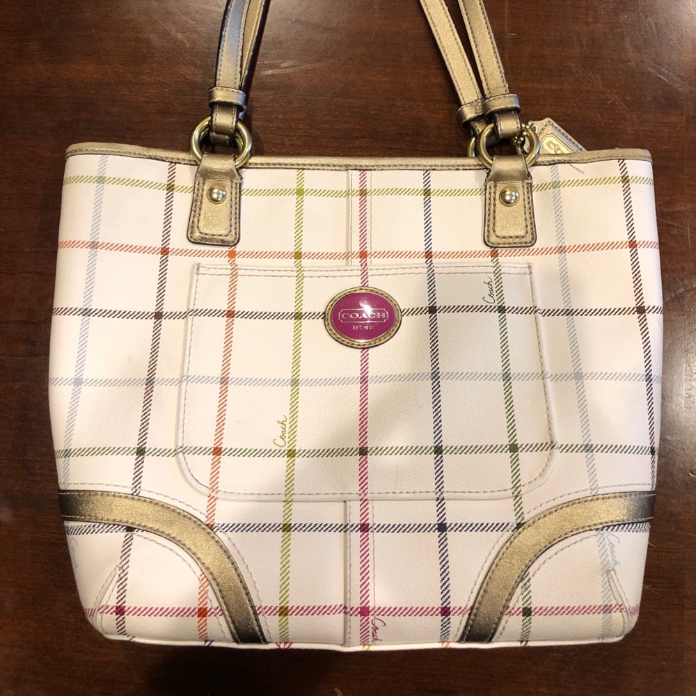 Authentic Coach shoulder bag